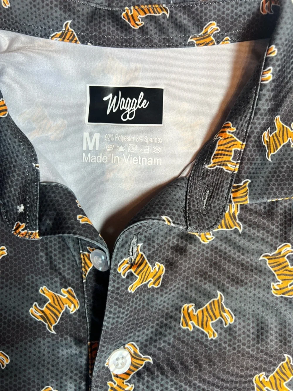 Waggle Golf Polo Shirt Mens Medium "The Goat" Tiger Print Performance Stretch - Picture 2 of 7